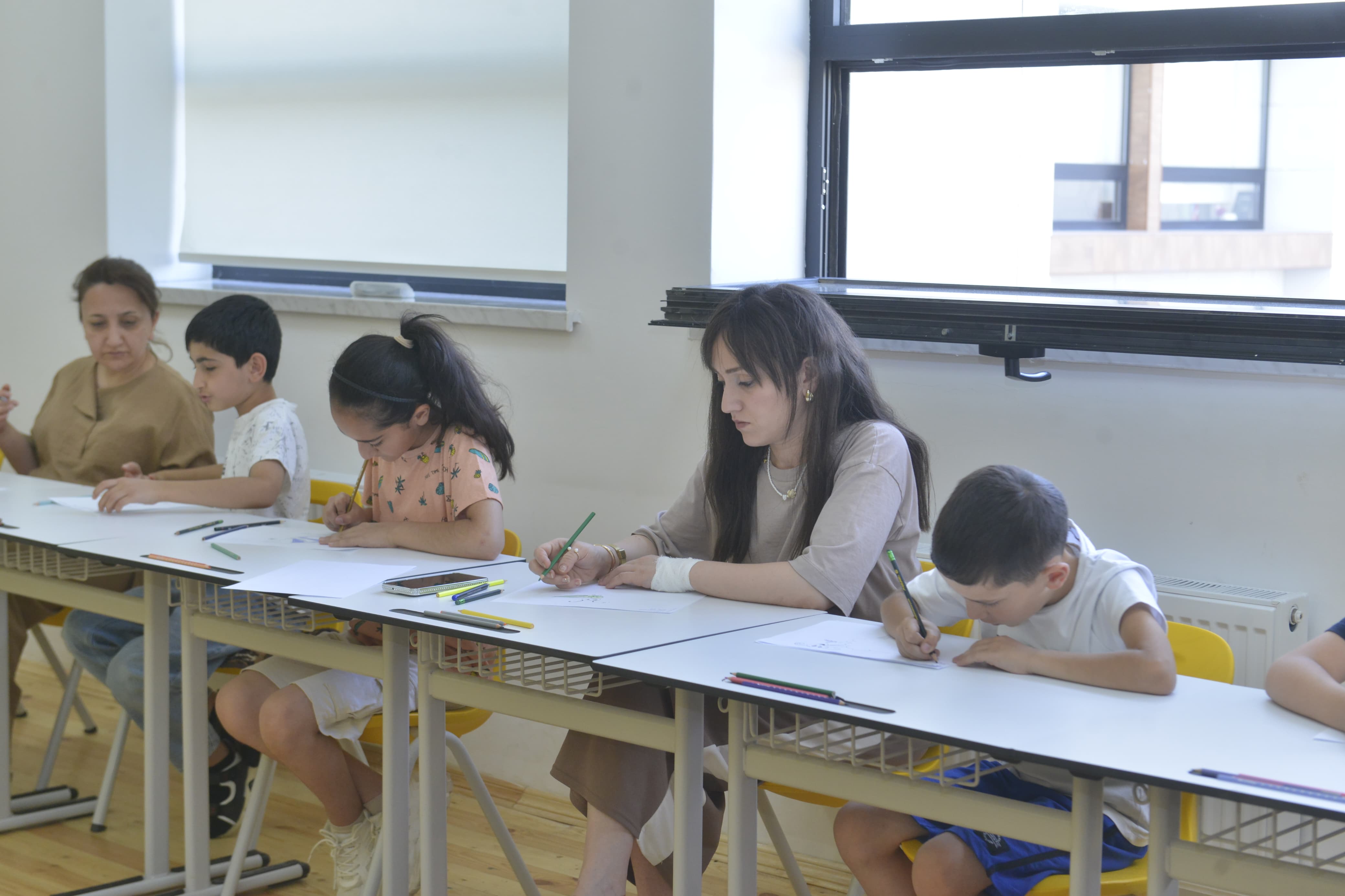 Cəbrayılda analar və uşaqlar üçün psixososial dəstək təlimləri keçirildi (FOTOLAR)